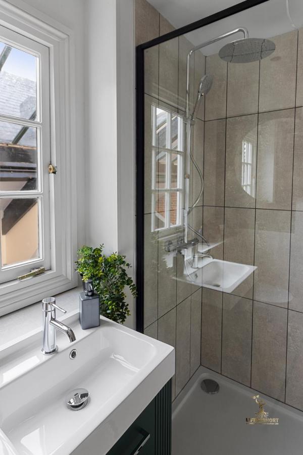Luxe Courtyard Apartment For 4 Near Exeter City Centre Eksteriør billede