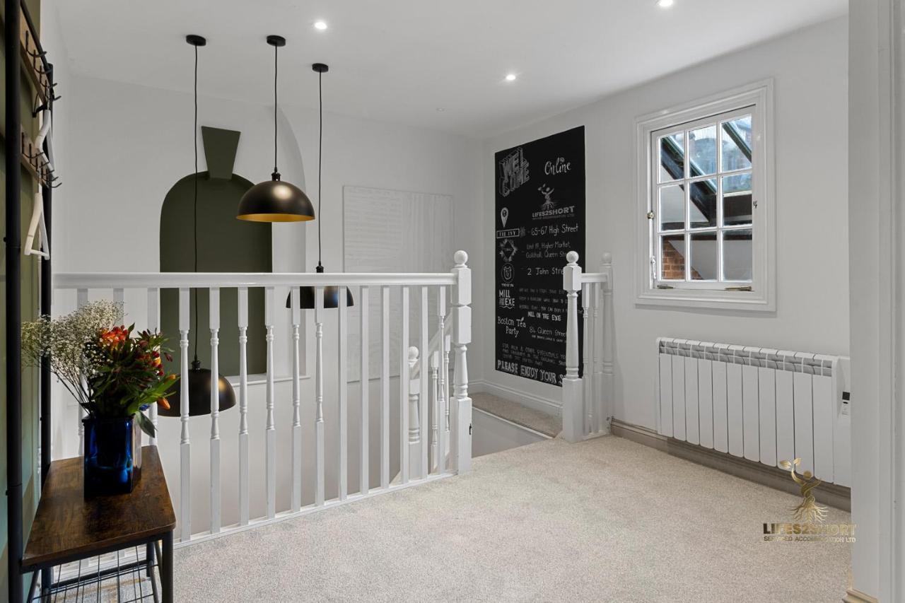Luxe Courtyard Apartment For 4 Near Exeter City Centre Eksteriør billede